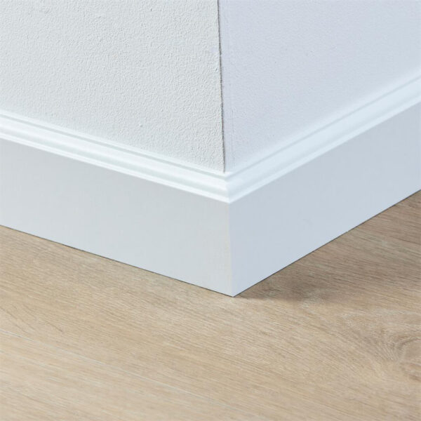 Stijlplint Praag Wit 9010 gelakt 7 cm.