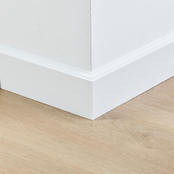 Stijlplint Praag Wit 9010 gelakt 9 cm.